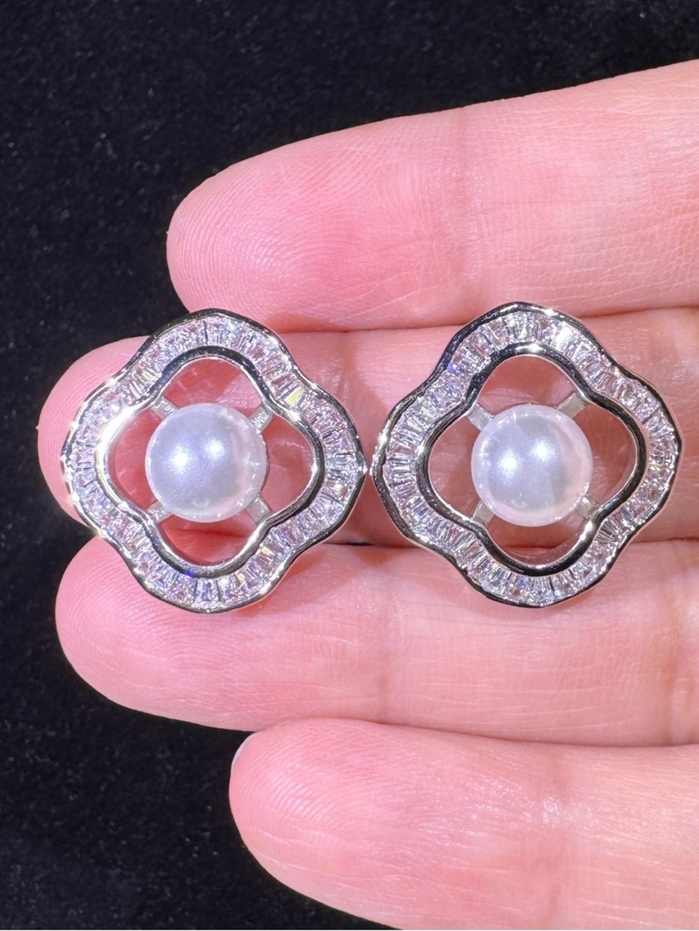 Silver Pearl & Crystal Flower Stud Earrings - Elegant Women's Jewelry